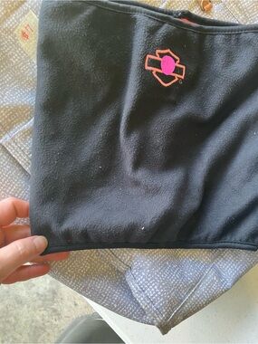 Harley-Davidson Black Fleece Neck Gaiter with Pink Logo